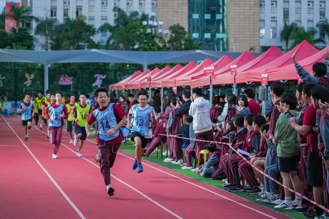 20231115上午华外运动会1279.jpg 图片